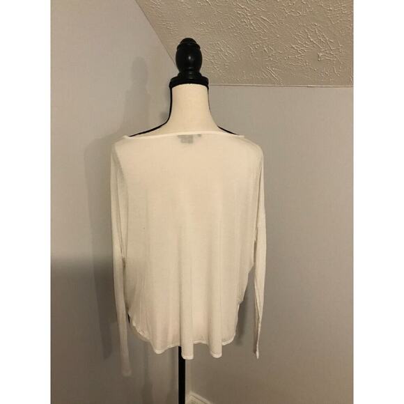 Vince Women's Long Sleeve White Scoop Neck Shirttail Hem Top - Size Small - Picture 3 of 9